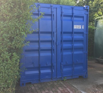 Blauwe container